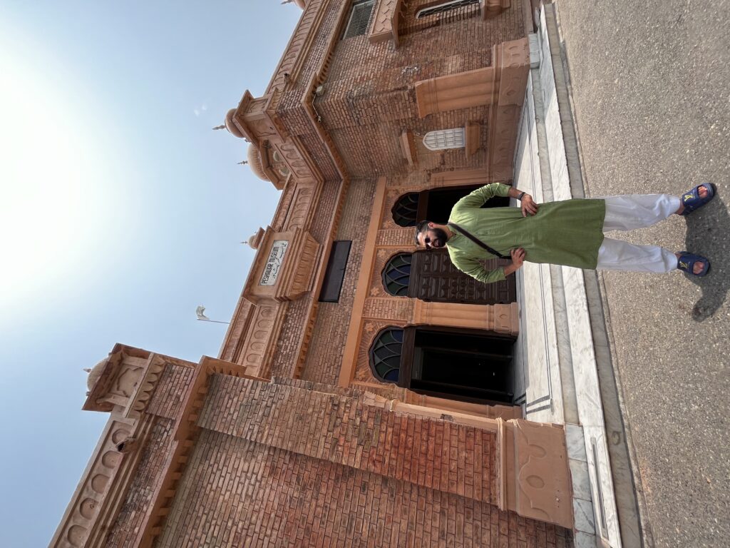 Peshawar Museum: Peshawar Museum Gandhara art and Buddha statues collection