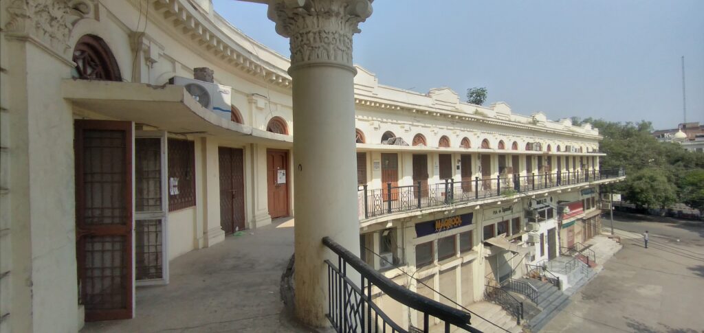 Close-up view of classical pillars at Dayal Singh Mansion