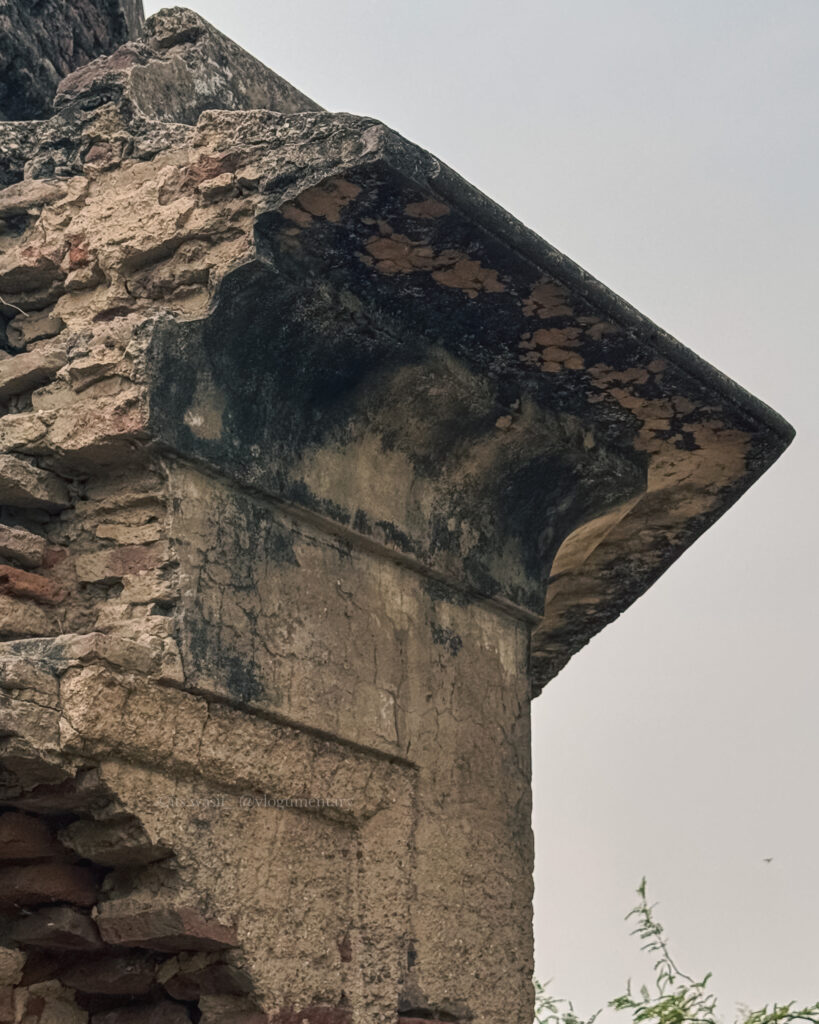 Historical Sikh-era Samadhi built with Nanak Shahi bricks in Kahna, Lahor